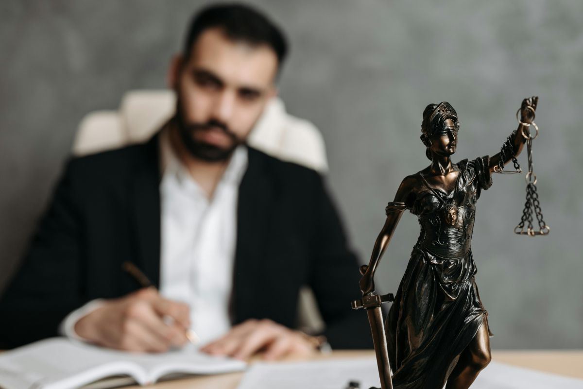 ¿Cómo poner una demanda por negligencia médica?