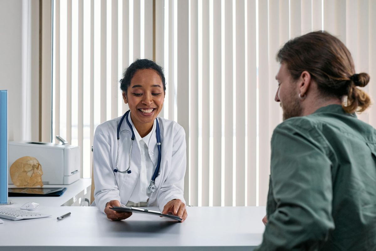 Derechos del paciente al pedir una cita médica previa
